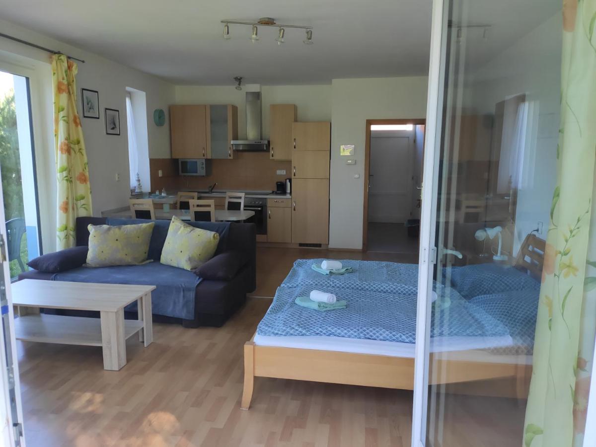 Lipno Riviera - Mysi V Bote Apartment *